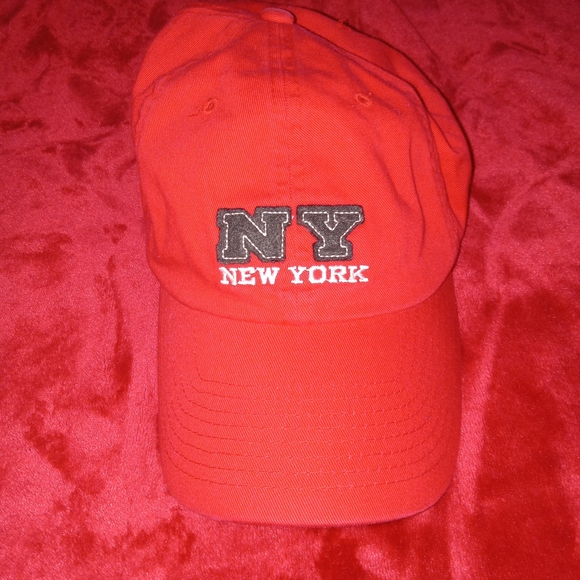 Reign Hat Collection - Picture 2 of 9